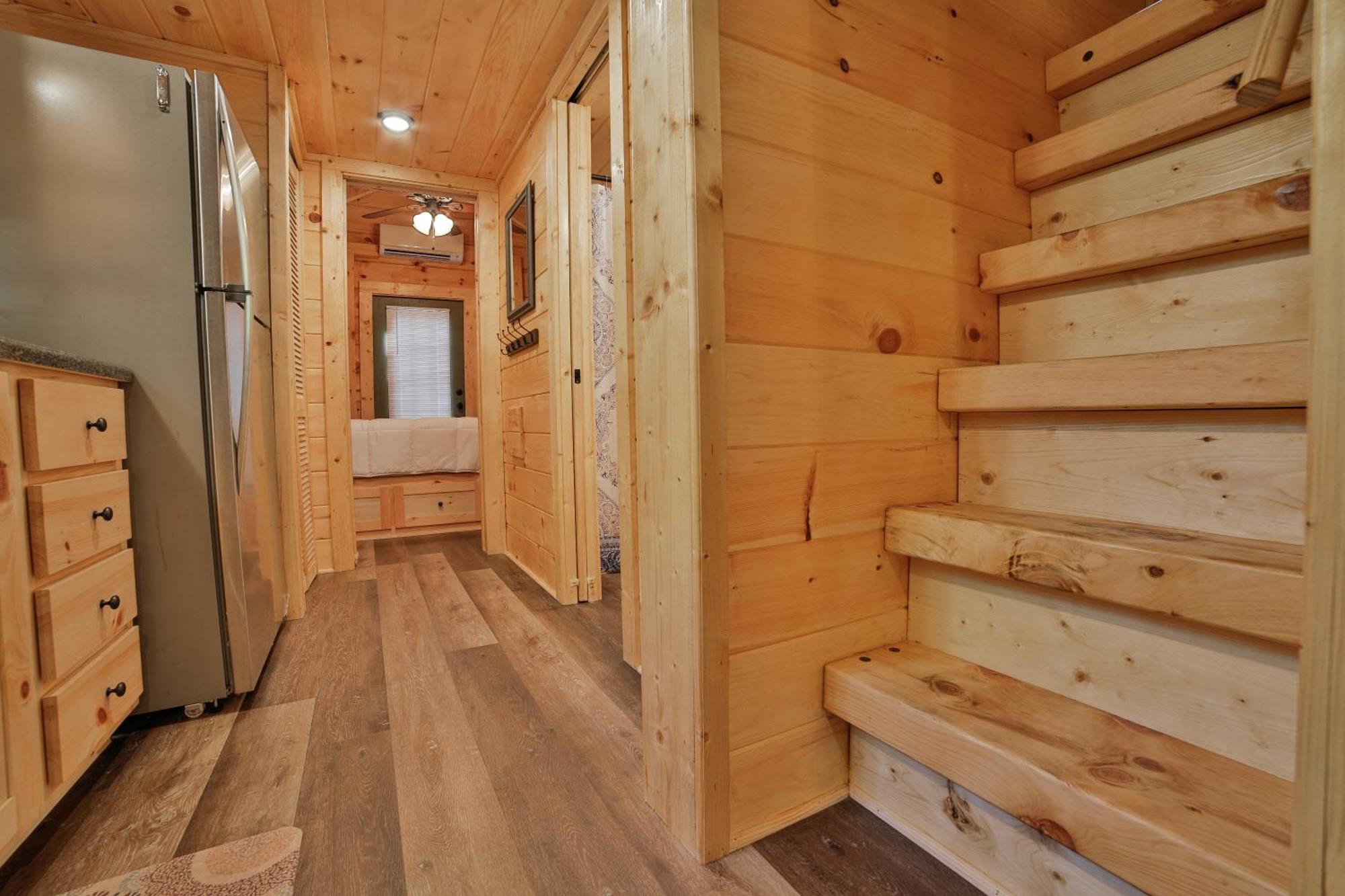 Tiny Cabin Village Private Hot Tub Lynda Cabin Chattanooga Exterior photo
